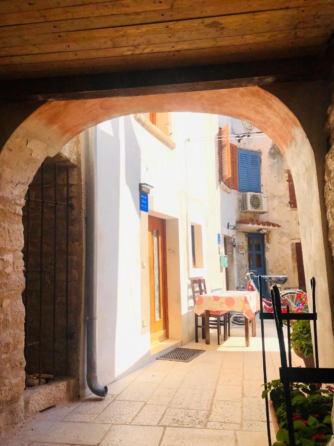 Istrian Stone House In The Heart Of The Beautiful Fishing Village Fazana - Only Few Steps From The Sea And The Wonderful Beach - Incl Plasma-Quad-Plus-Filter Against C O V I D Luaran gambar